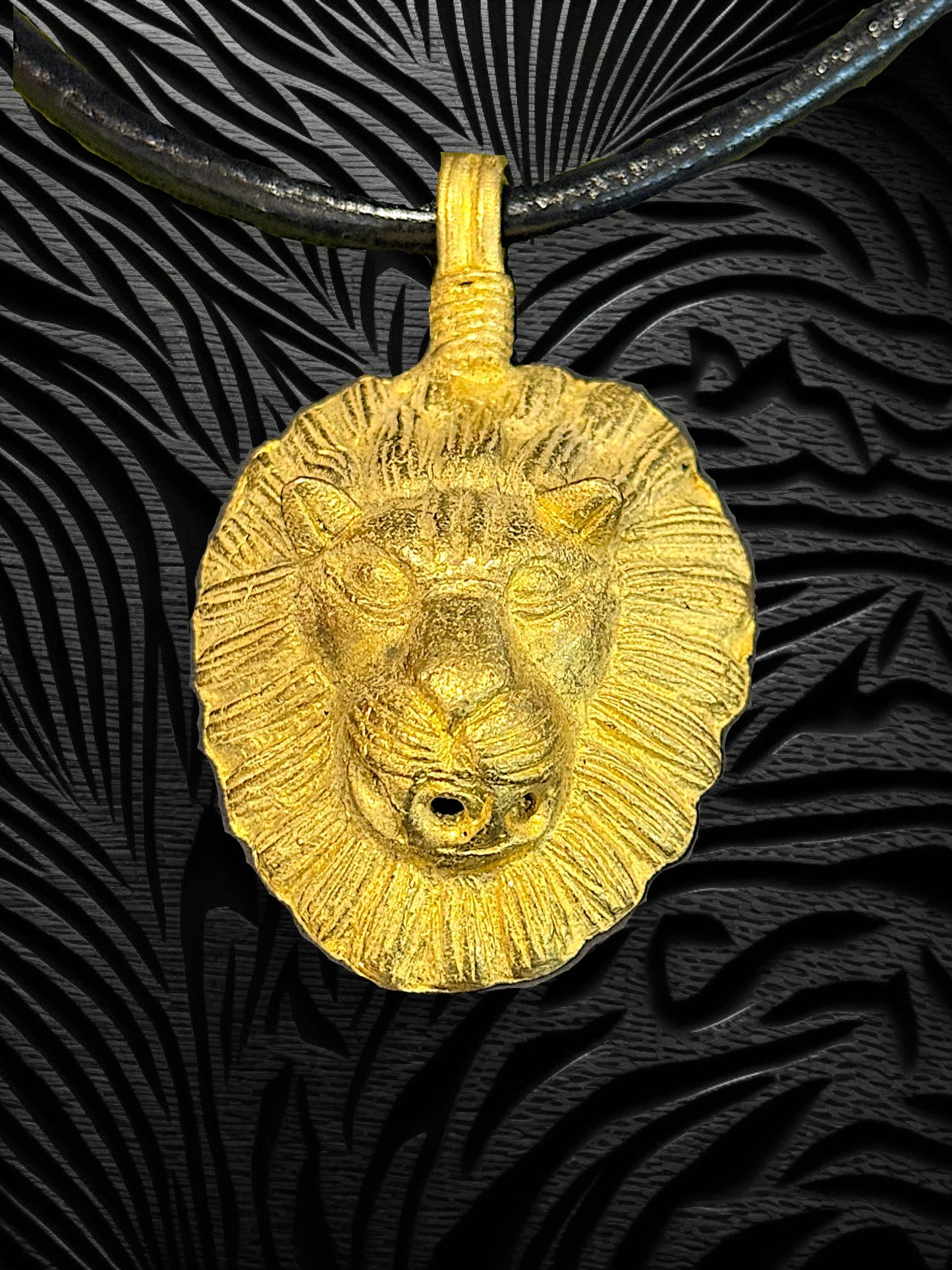 Collier "TETE DE LION"