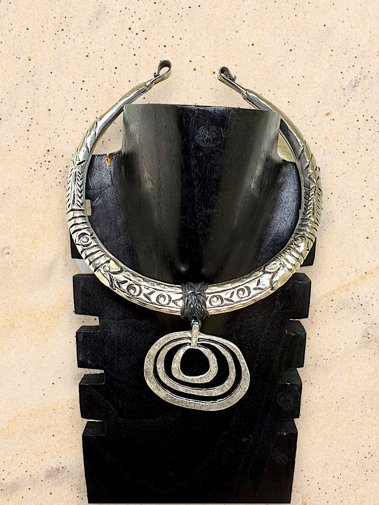 Collier “Échos Ancestraux”