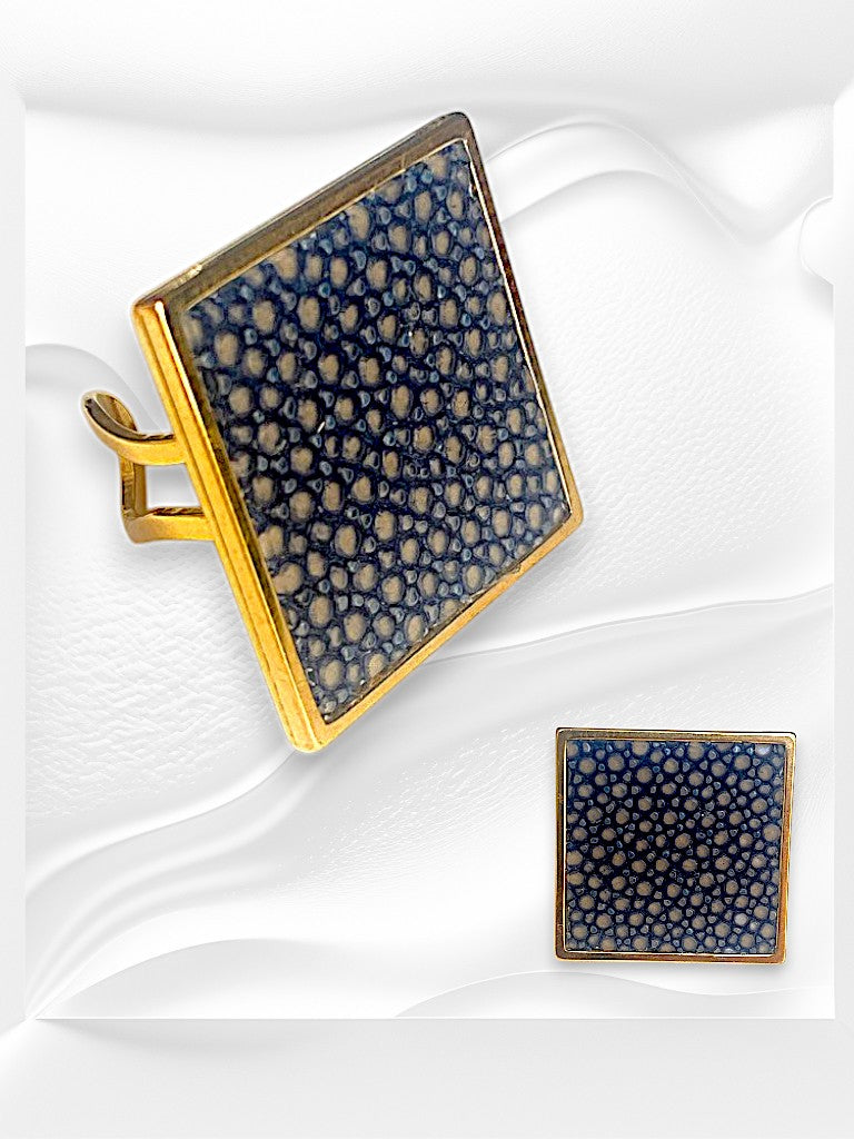 Bague carrée en cuir de Galuchat "STYLE"