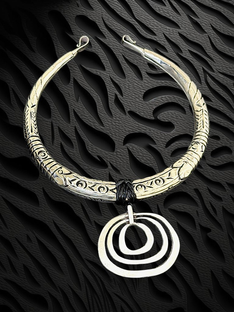 Collier “Échos Ancestraux”