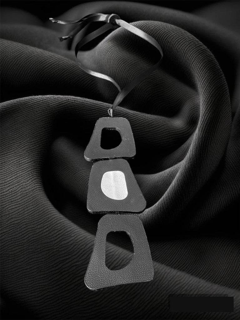 Collier - TRIADE