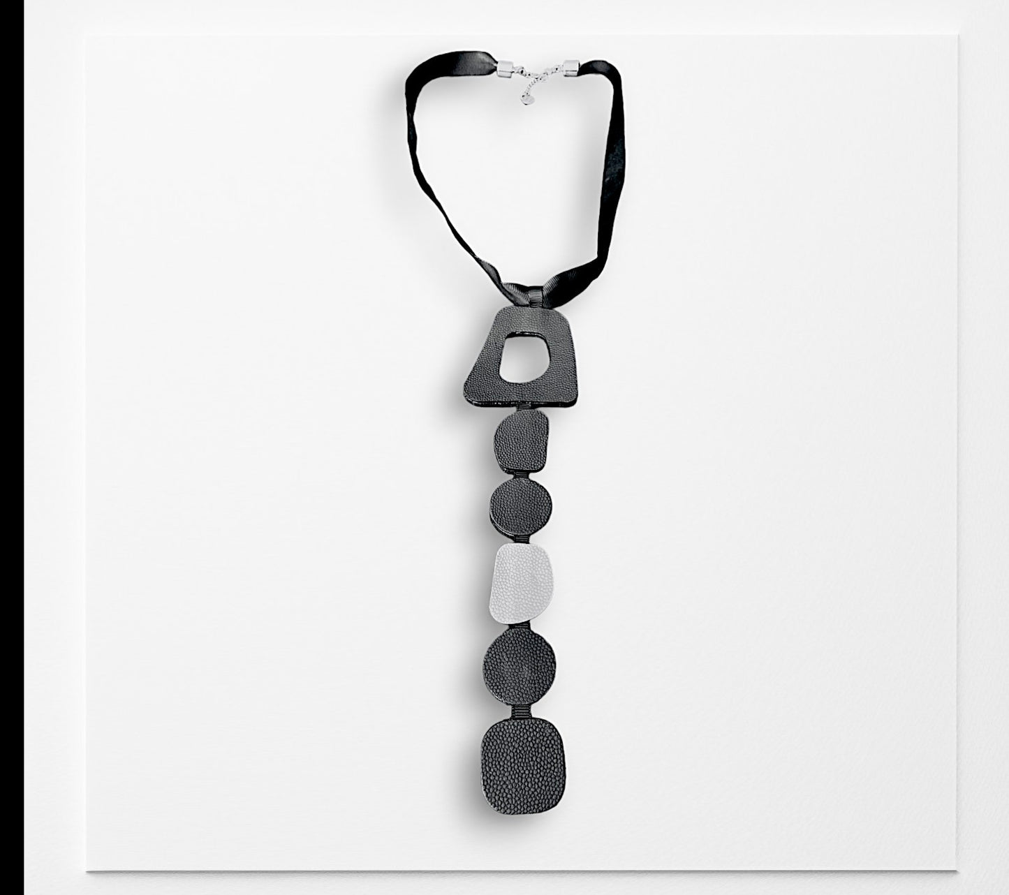 Collier - STONES