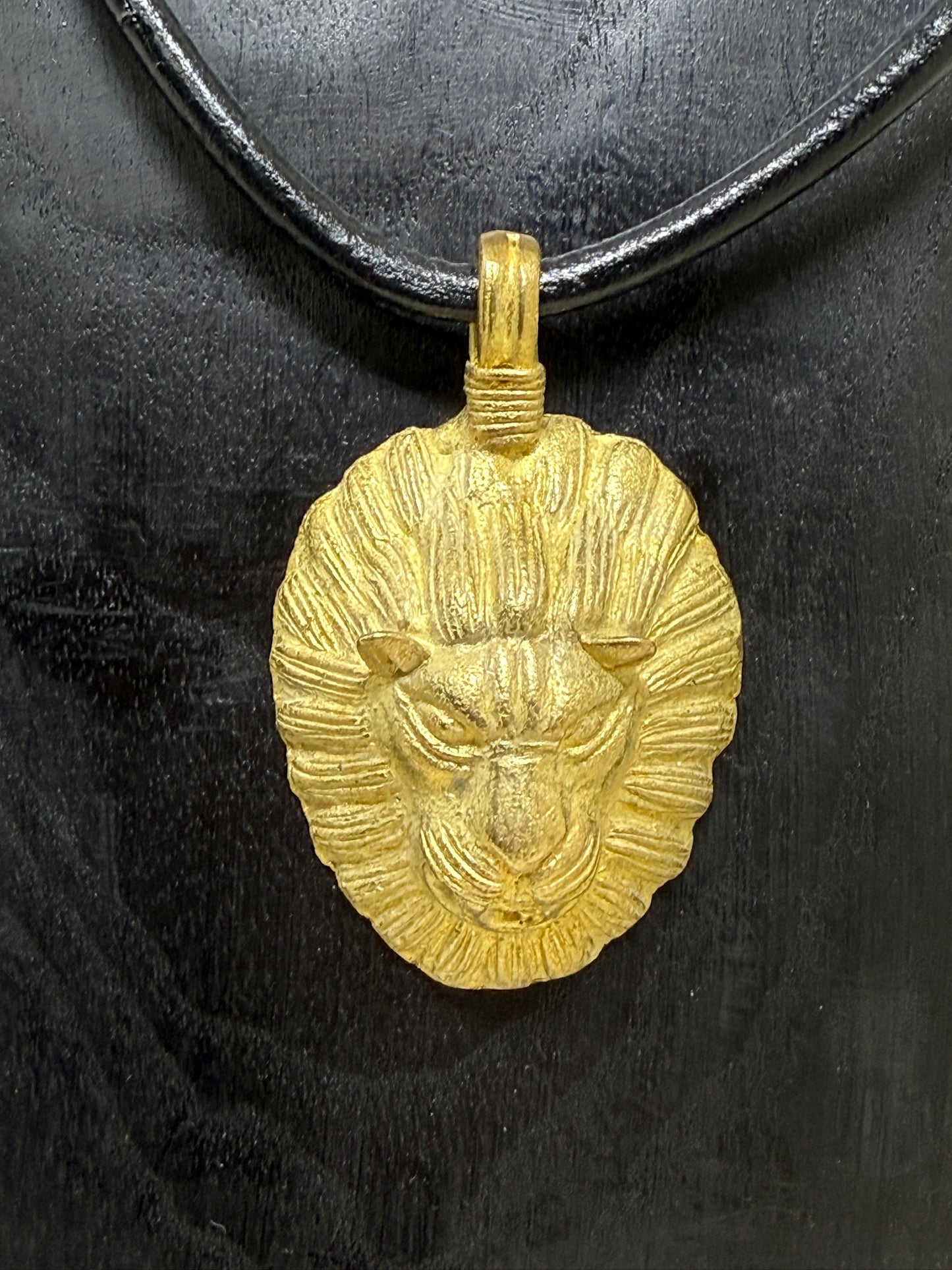 Collier "TETE DE LION"