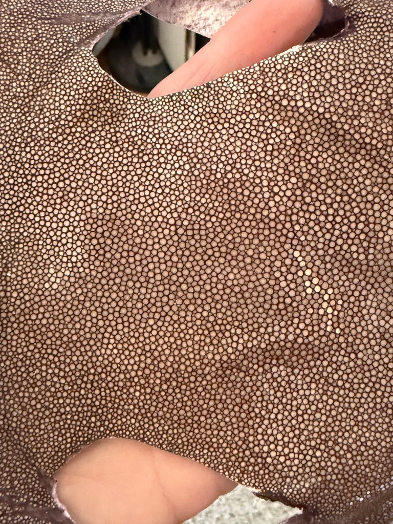 Bague carrée en cuir de Galuchat "STYLE"