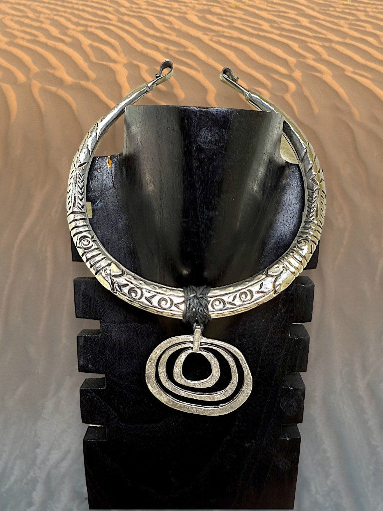 Collier “Échos Ancestraux”