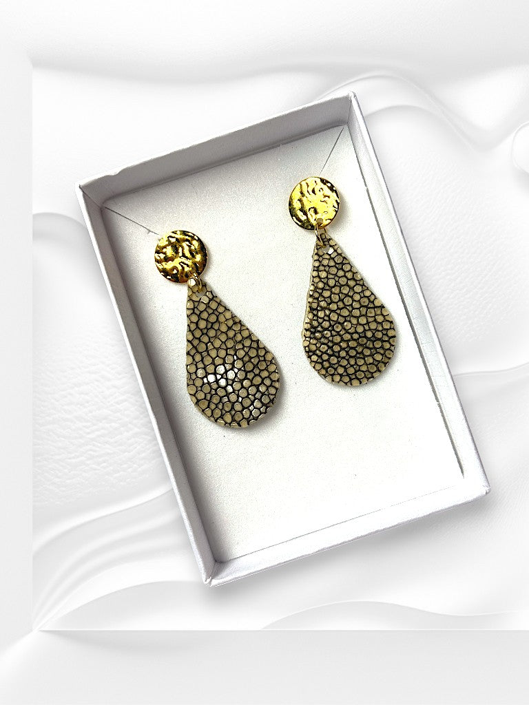 Boucles d'oreilles en cuir de Galuchat "ELEGANCE"
