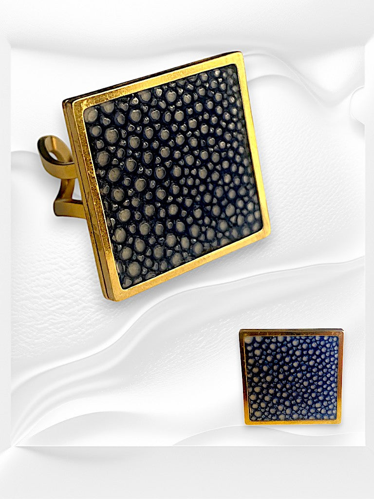 Bague carrée en cuir de Galuchat "STYLE"