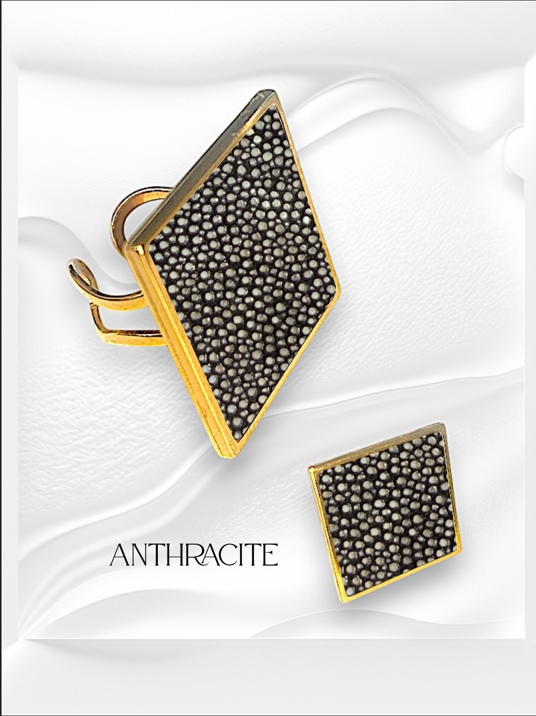 Bague carrée en cuir de Galuchat "STYLE"