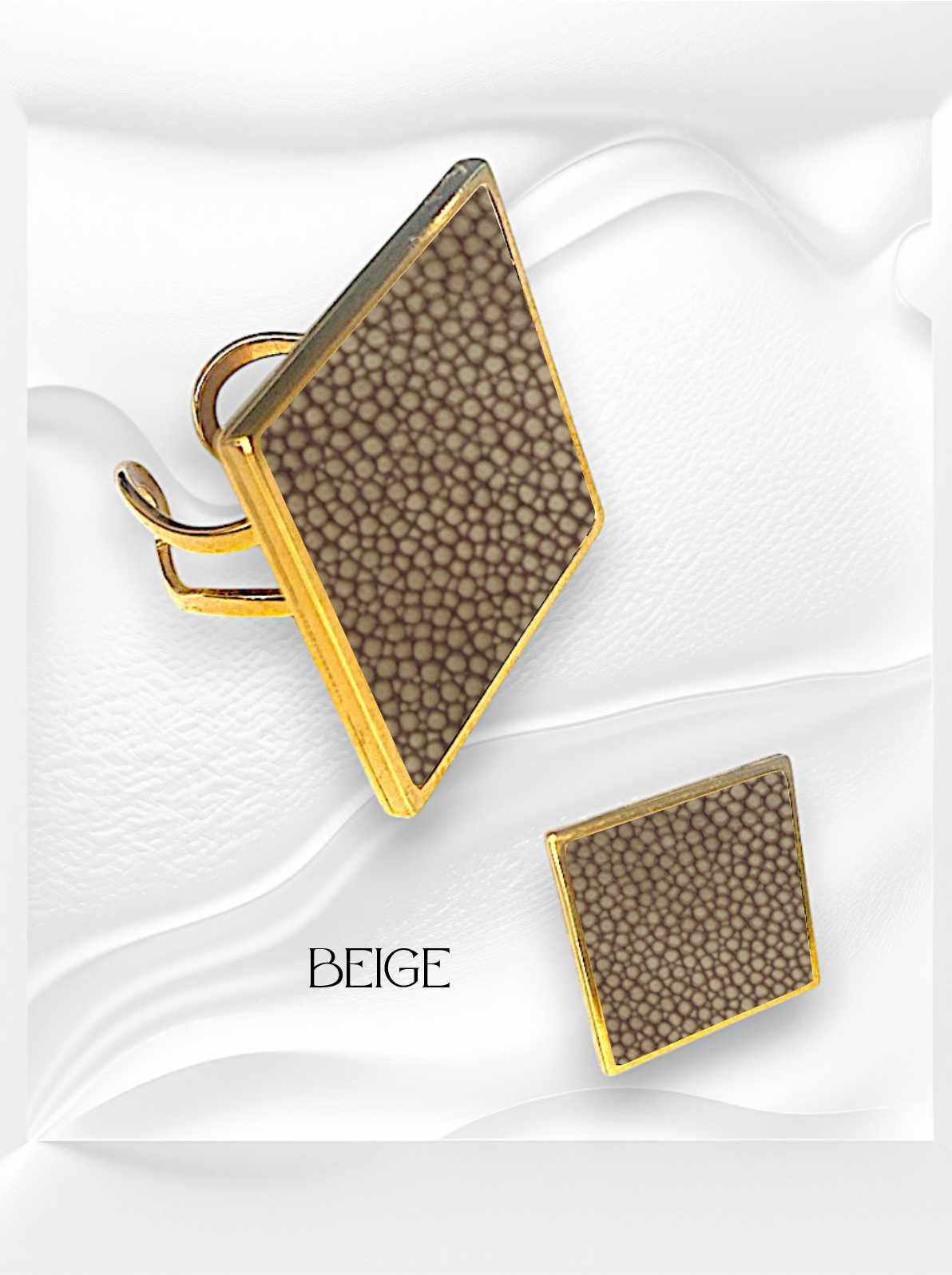 Bague carrée en cuir de Galuchat "STYLE"