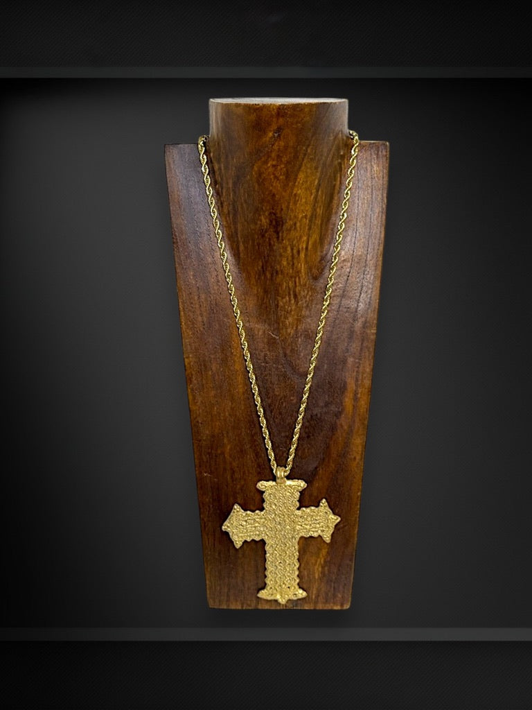 Collier "Croix d'Héritage"